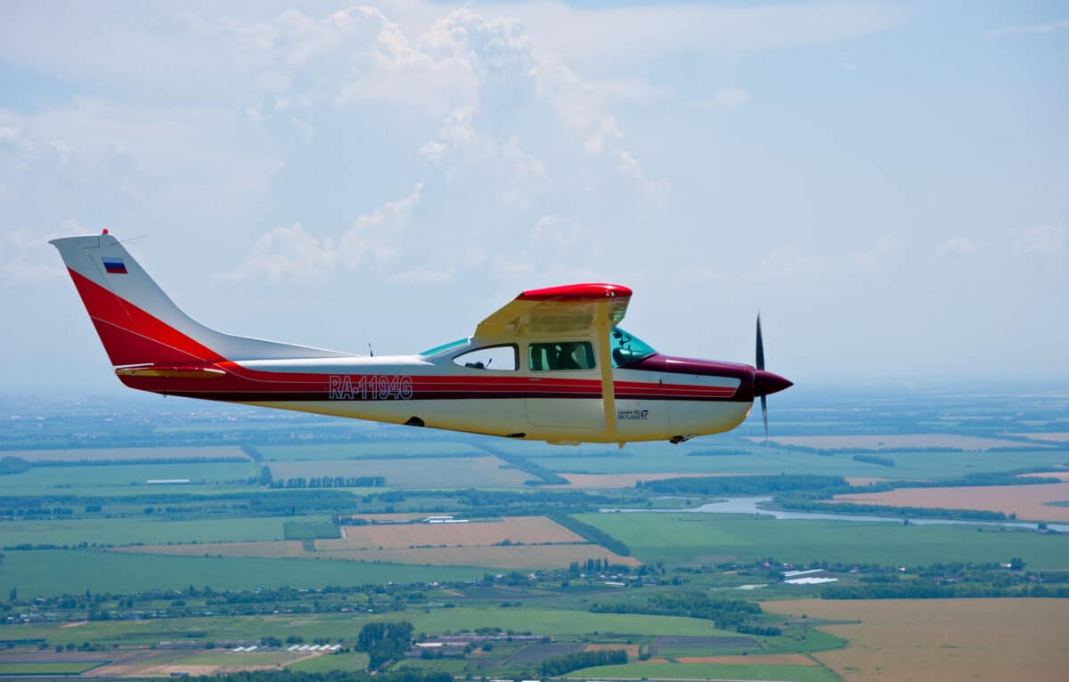 How Much Does A Cessna 182 Skylane Cost? (2024 Price)