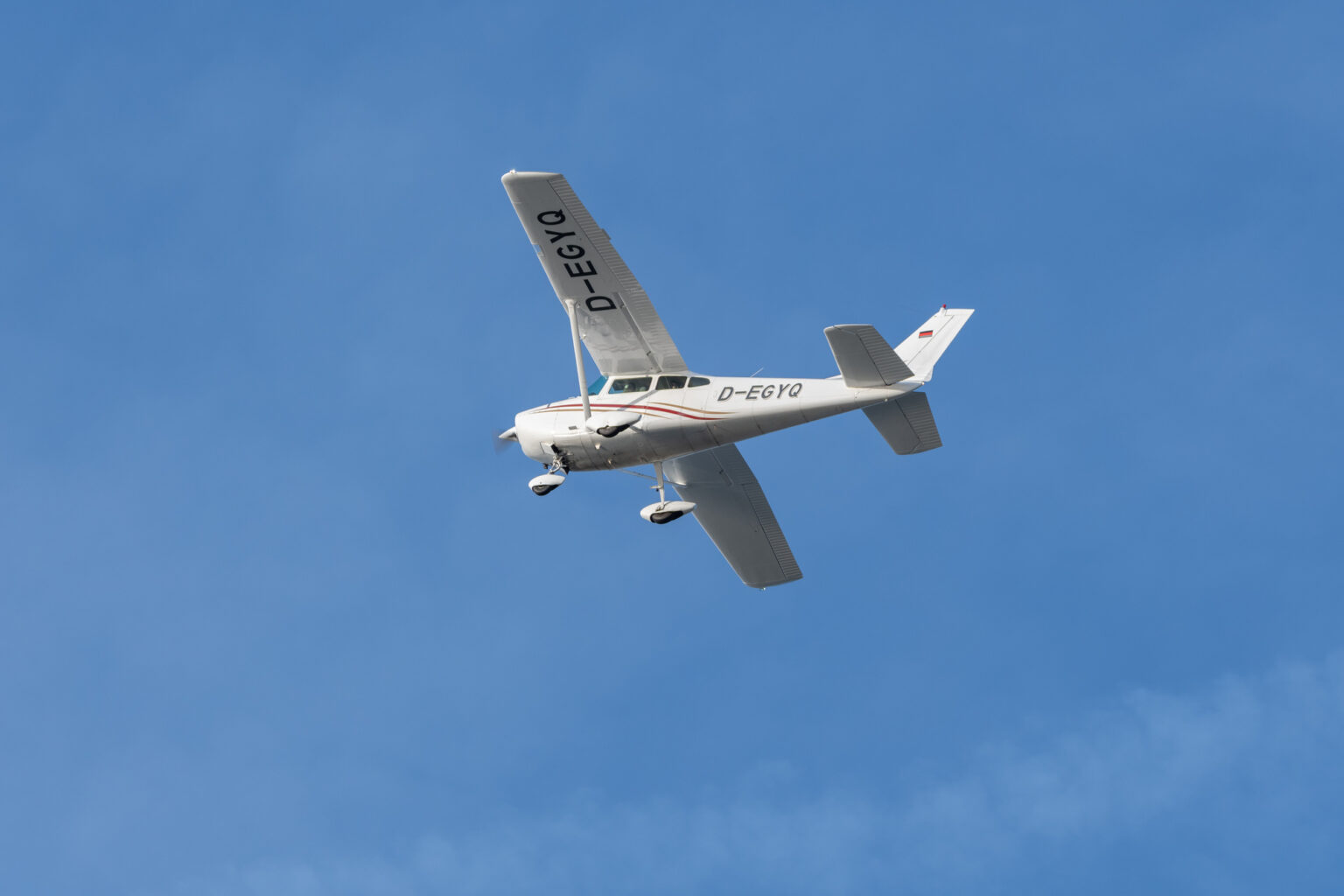 How Much Does A Cessna 182 Skylane Cost? (2024 Price)