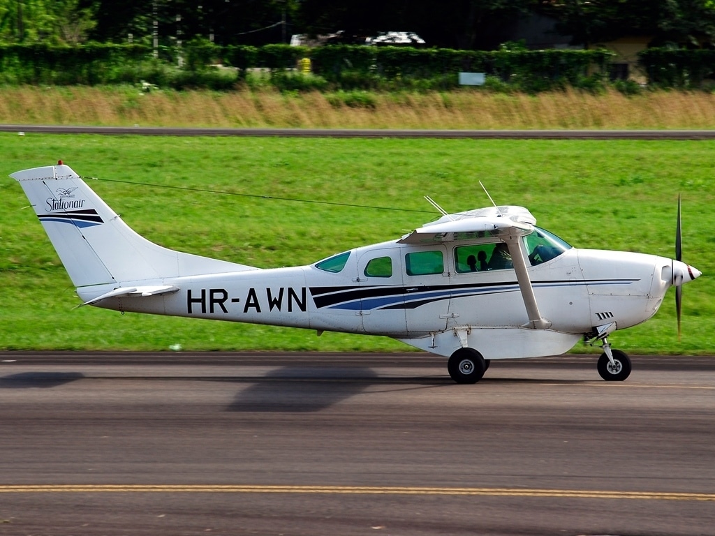 How Much Does A Cessna TU206G Turbo Stationair II Cost? 1
